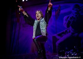 Bruce Dickinson torna in concerto in Italia da solista