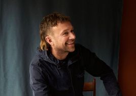 Damon Albarn, esibizione alla première del film di Guadagnino