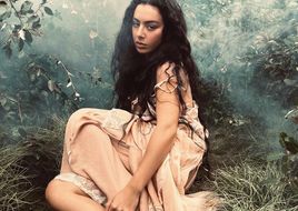 Charli XCX e qualche chitarra, ecco la sua "Rock music"