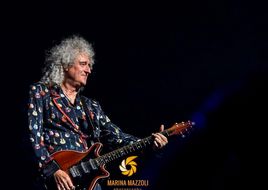 Brian May chiarisce: "Non ho mai detto basta tour per i Queen"