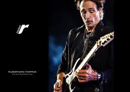 La paura di Steve Vai quando dovette sostituire Yngwie Malmsteen