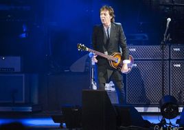 McCartney paragona la fama di Taylor Swift a quella dei Beatles