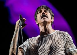 La canzone piccante dei Red Hot Chili Peppers sulla Spice Girls