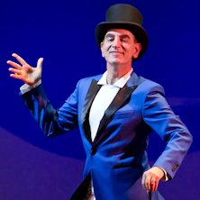 Allegra era la vedova?