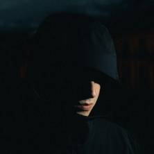 Prima Stanza a Destra