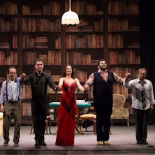 Uomini sull'orlo di una crisi di nervi 