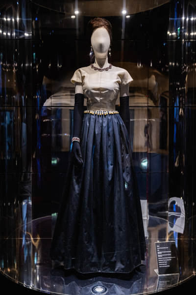 Angelina Jolie in Maria&copy;BlackAlpaca