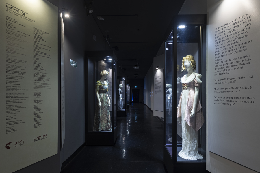 Focus costumi L'arte della gioia&copy;BlackAlpaca