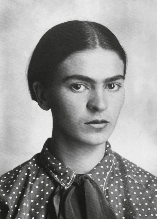 Frida Kahlo diciottenne &copy;Guillermo Kahlo