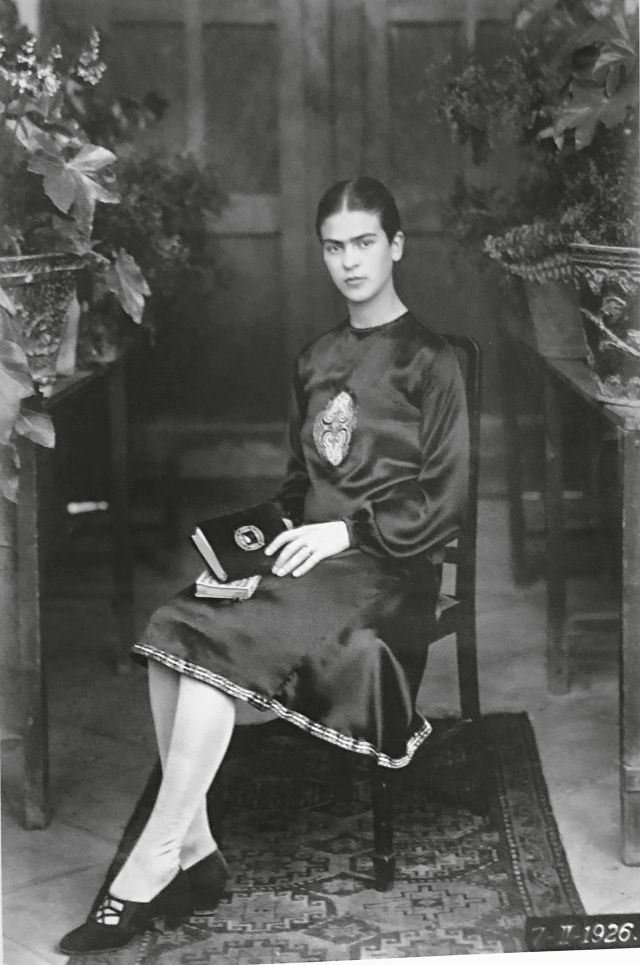 Frida Kahlo diciottenne &copy;Guillermo Kahlo
