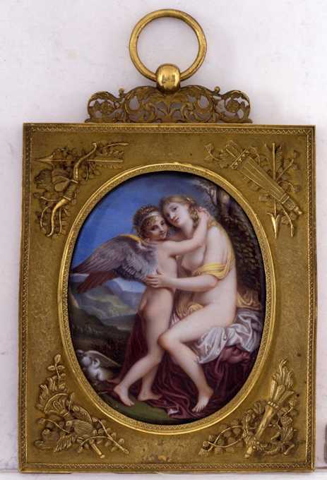 Venere che accarezza Amore